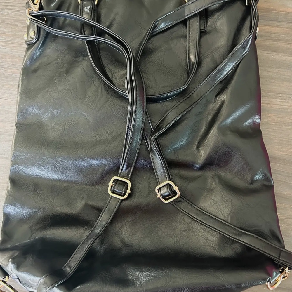 COPY - Softest Vegan Leather Convertible Crossbody Bag - Picture 2 of 11